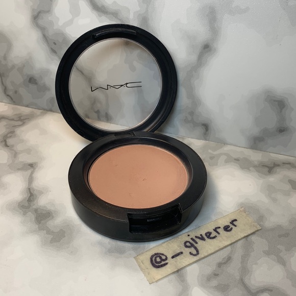 Tenderling MAC Powder Blush - Picture 5 of 13